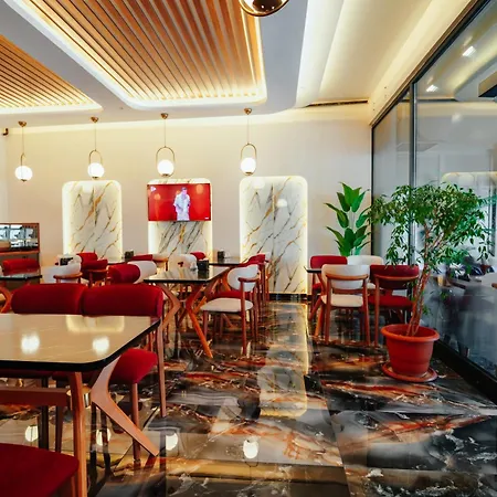 فندق Yamans Park 4*